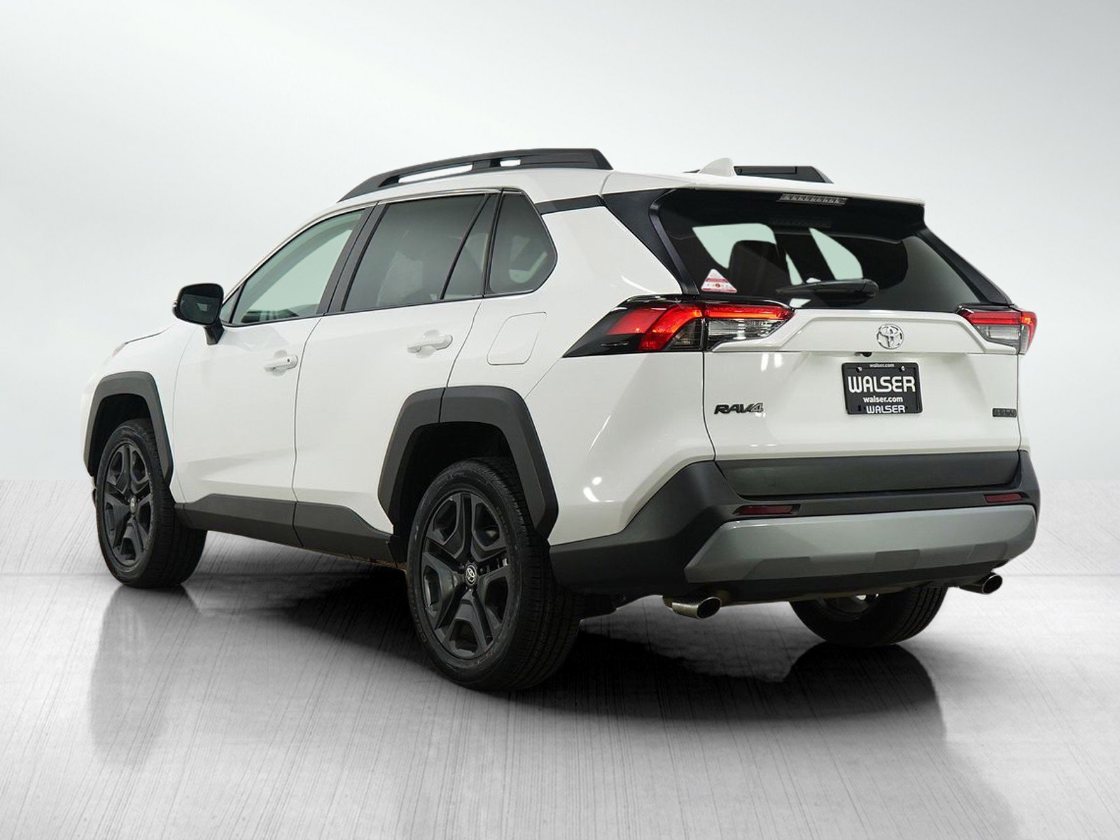 Used 2024 Toyota RAV4 Adventure image 3