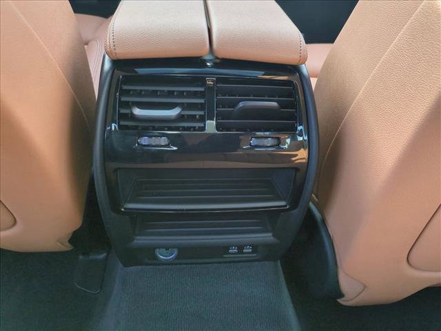 Used 2023 BMW 530e w/ Premium Package image 18