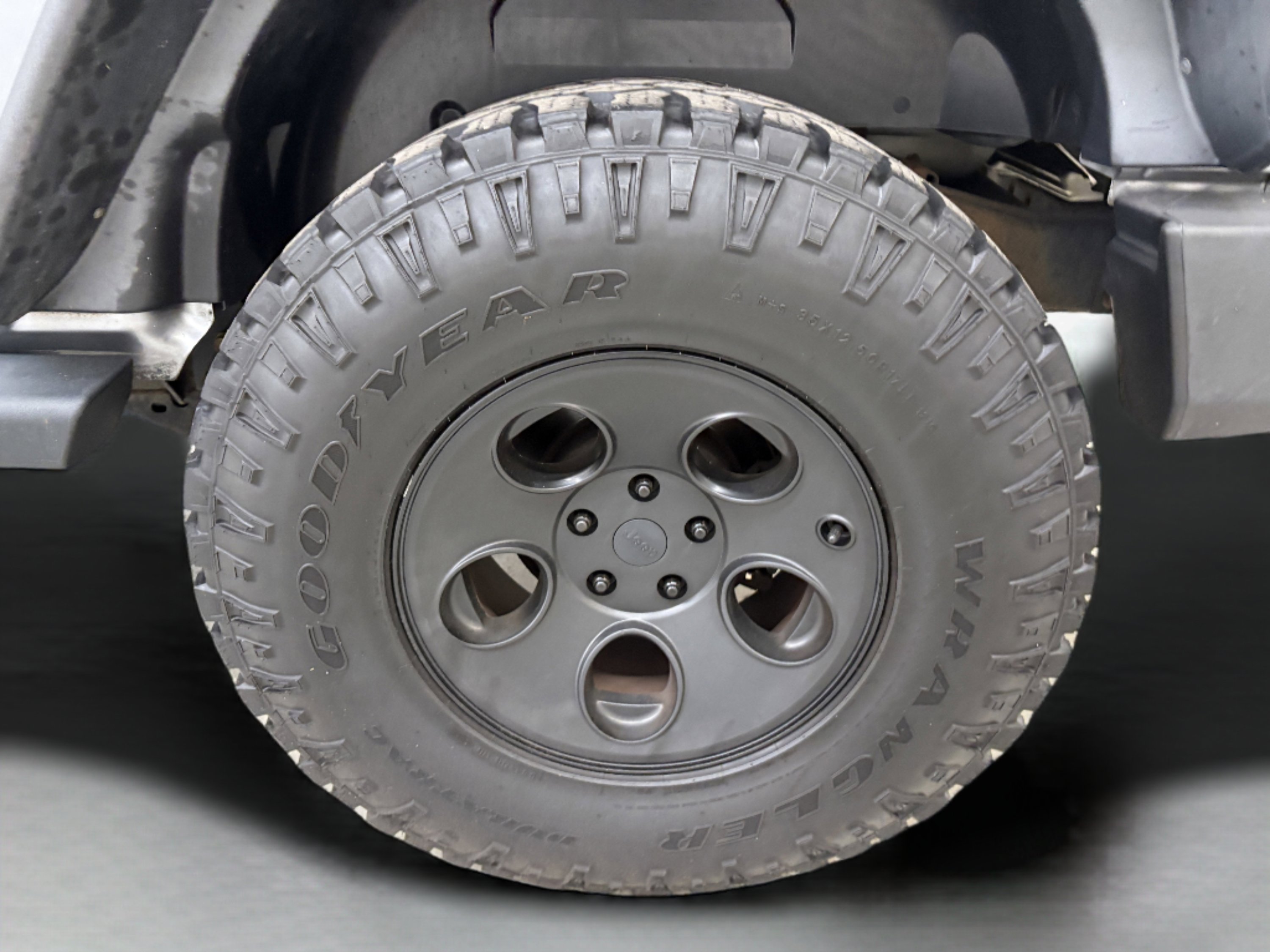 Used 2014 Jeep Wrangler Unlimited Sahara w/ Connectivity Group image 9