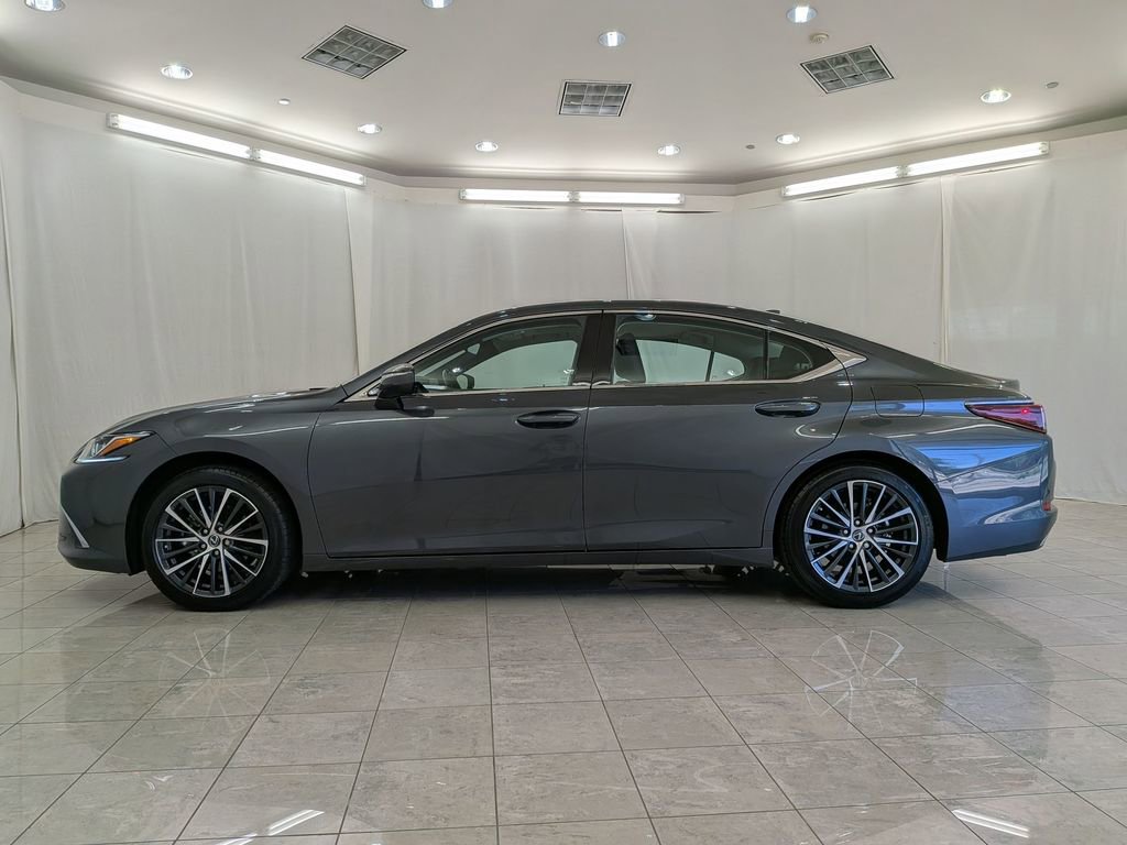 Used 2025 Lexus ES 350 w/ Premium Package FWD image 5