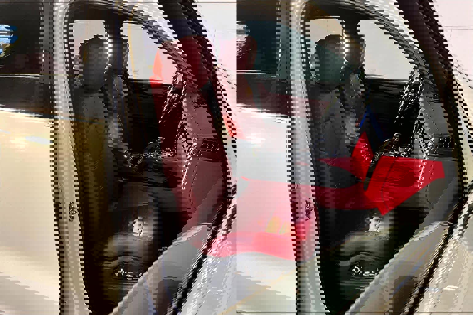 Used 2021 Porsche Cayenne AWD/4WD image 8