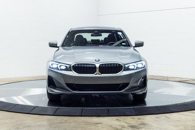 Certified 2025 BMW 330i xDrive Sedan w/ M Sport Package image 5