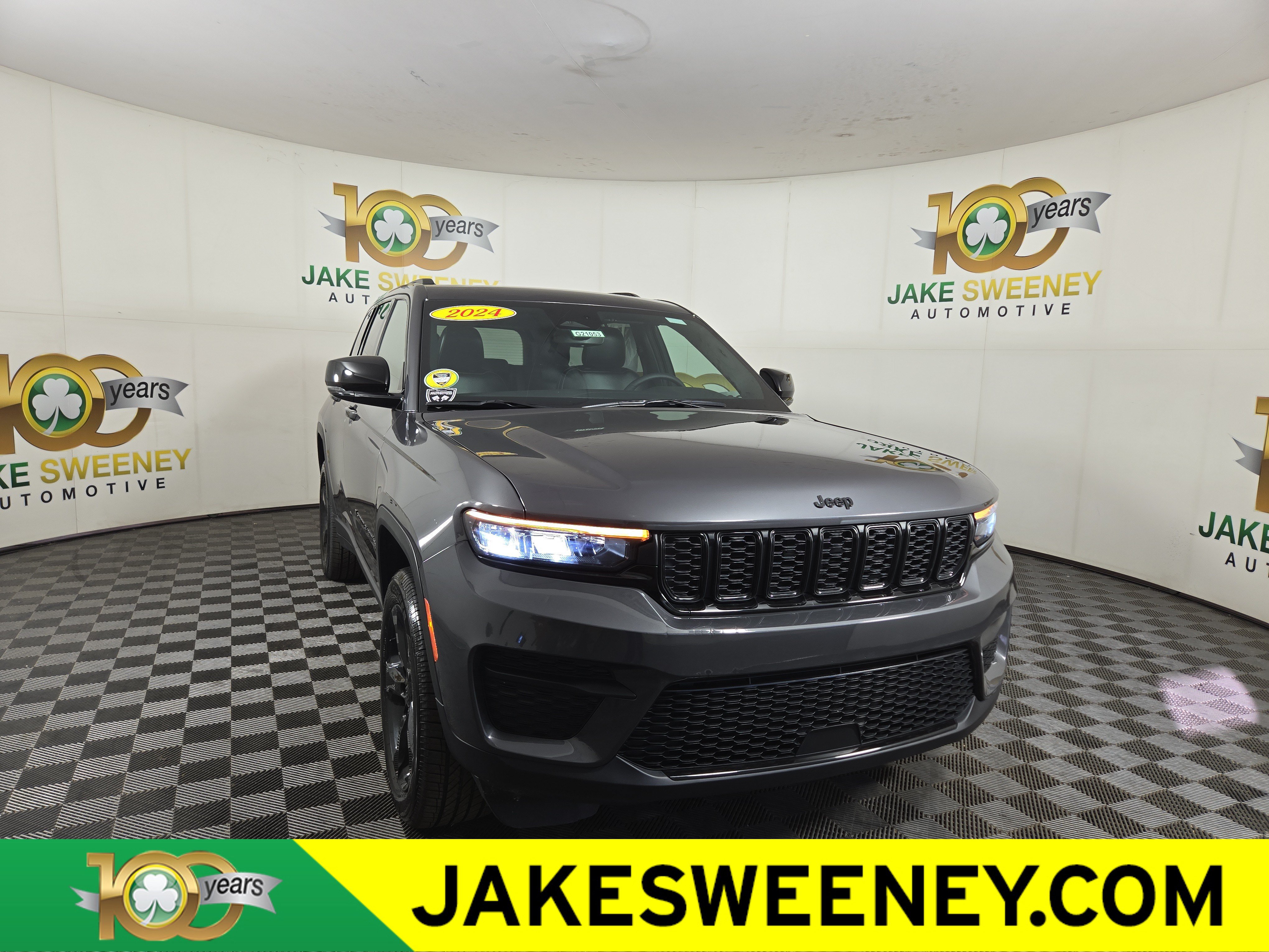 Used 2024 Jeep Grand Cherokee Altitude