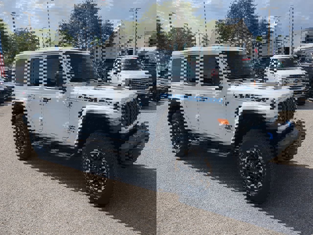 Used 2024 Jeep Wrangler Unlimited Rubicon 4xe image 2
