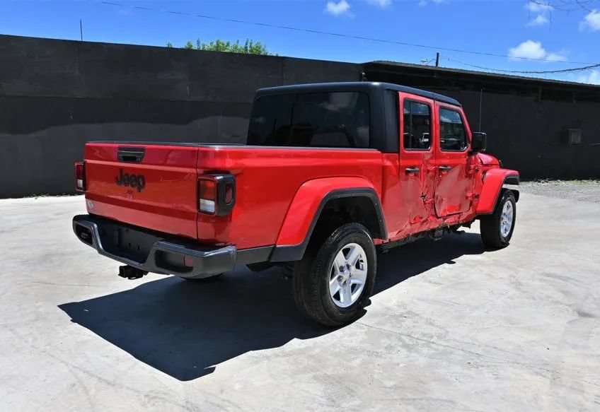 Used 2023 Jeep Gladiator Sport AWD/4WD image 5