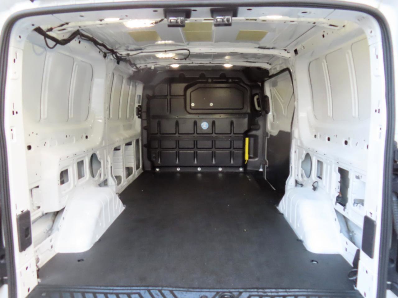 Used 2018 Ford Transit 250 130 Low Roof RWD image 10