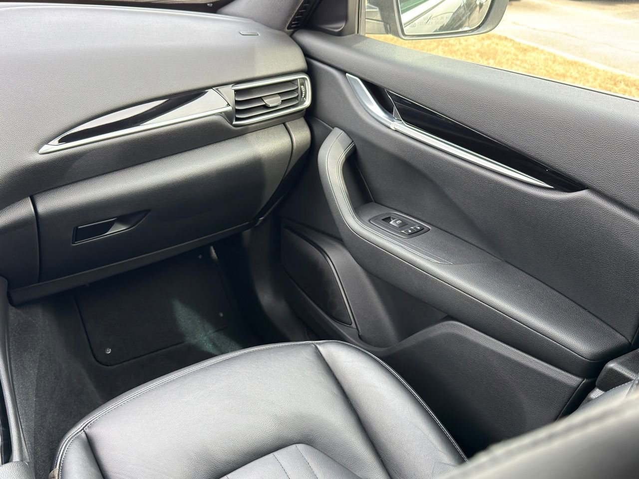 Certified 2023 Maserati Levante GT AWD/4WD image 28