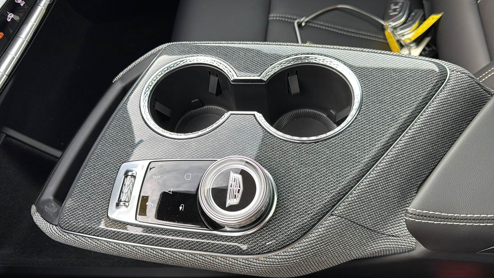 New 2026 Cadillac Optiq Luxury 1 image 22