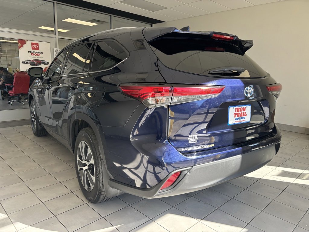 Certified 2021 Toyota Highlander XLE image 31