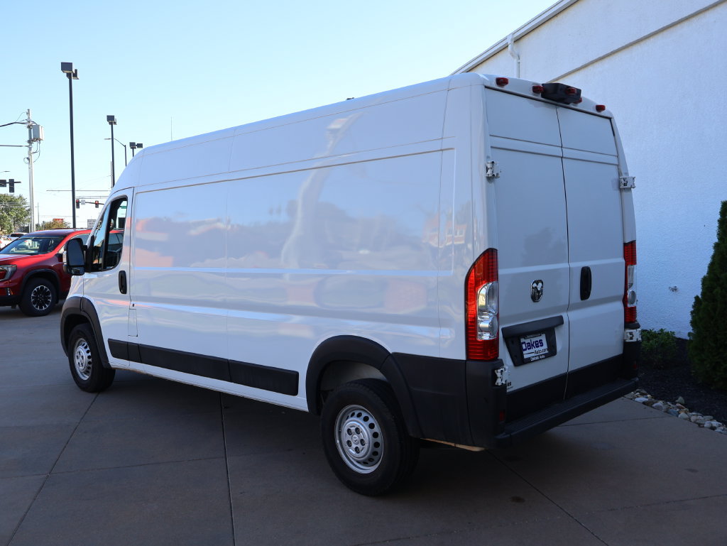 Used 2024 RAM ProMaster 2500 w/ Premium Convenience Group FWD image 8