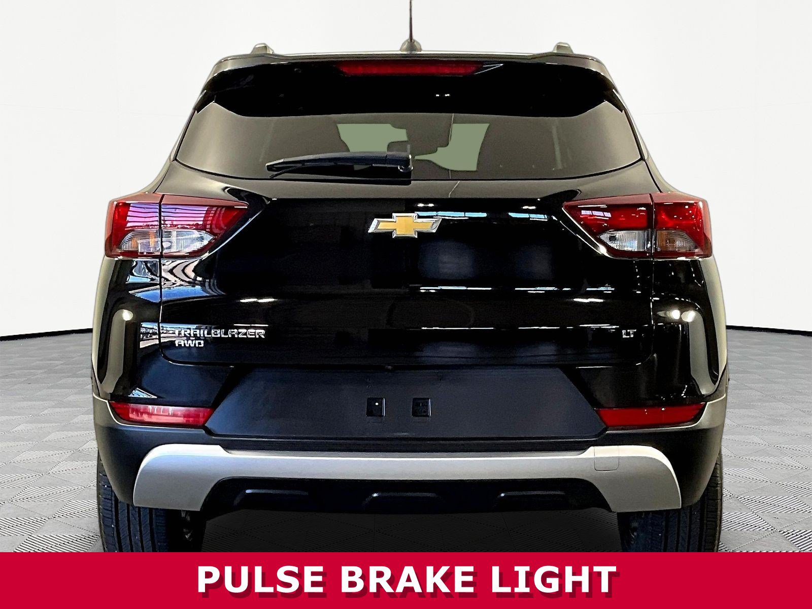 Used 2023 Chevrolet TrailBlazer LT AWD/4WD image 5