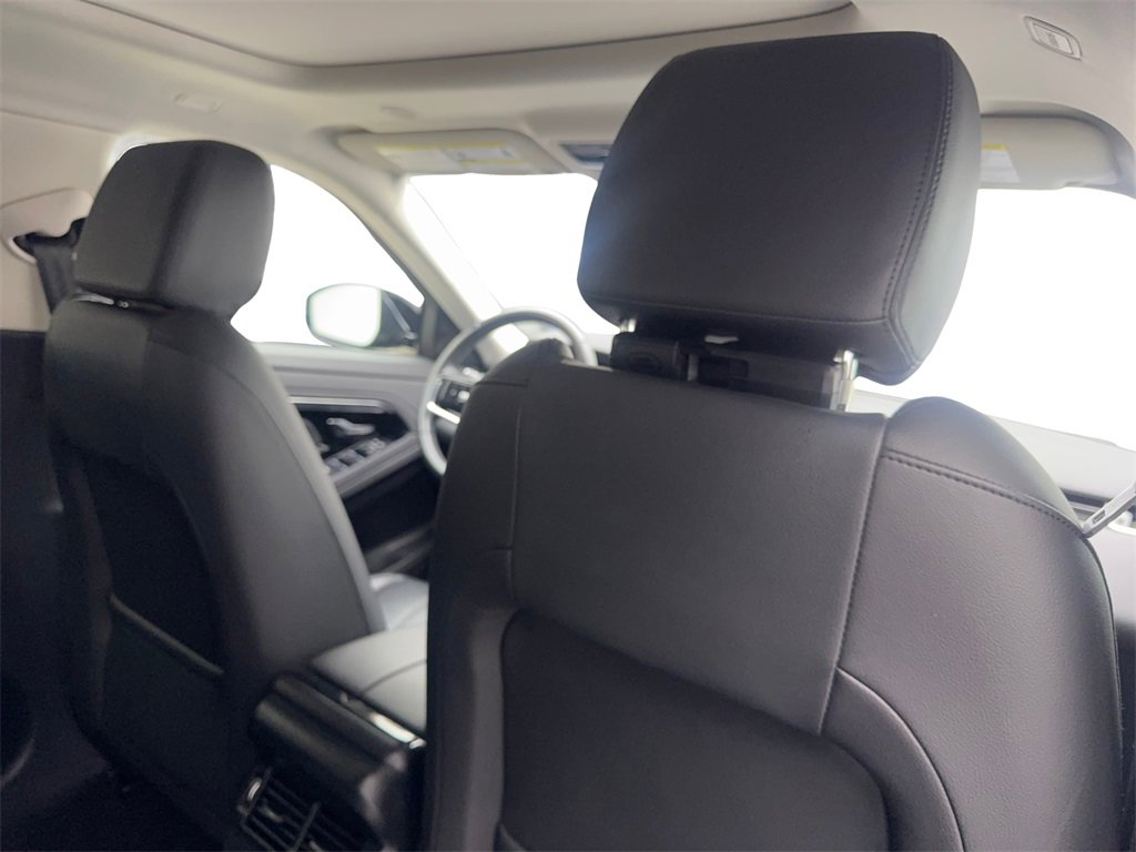 Used 2023 Land Rover Range Rover Evoque S image 42