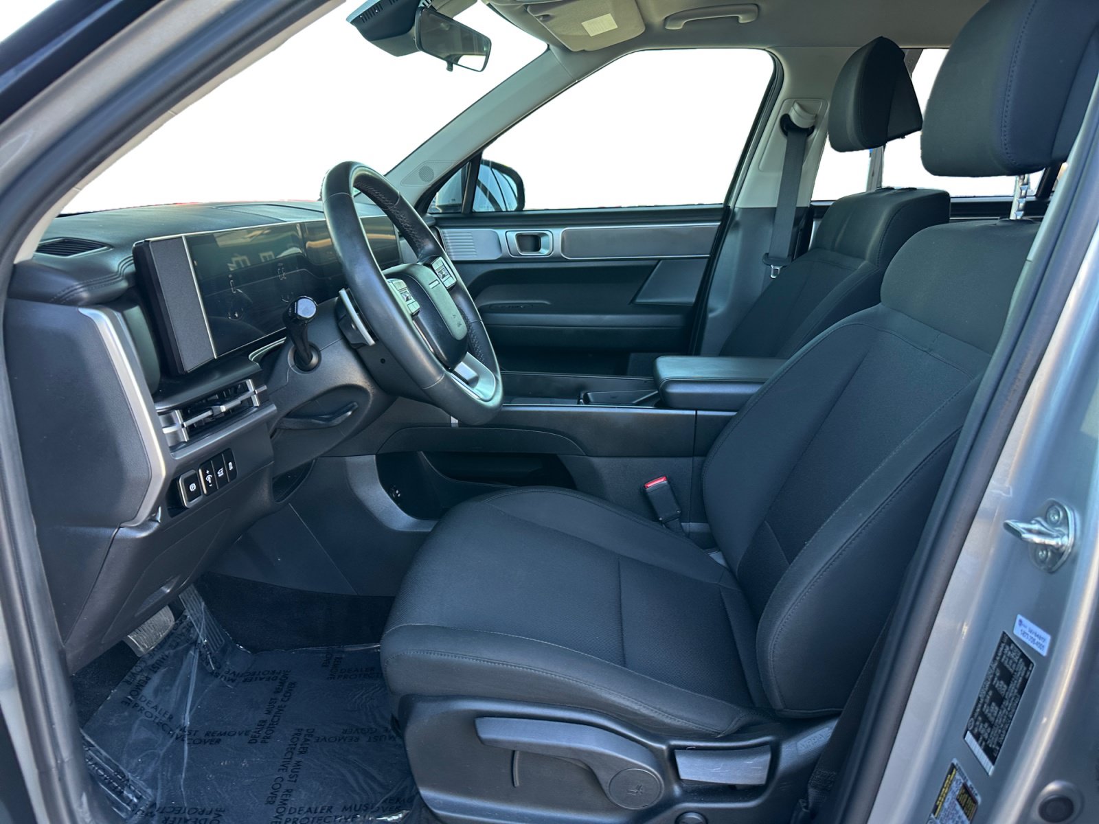 Used 2024 Hyundai Santa Fe SE FWD image 9