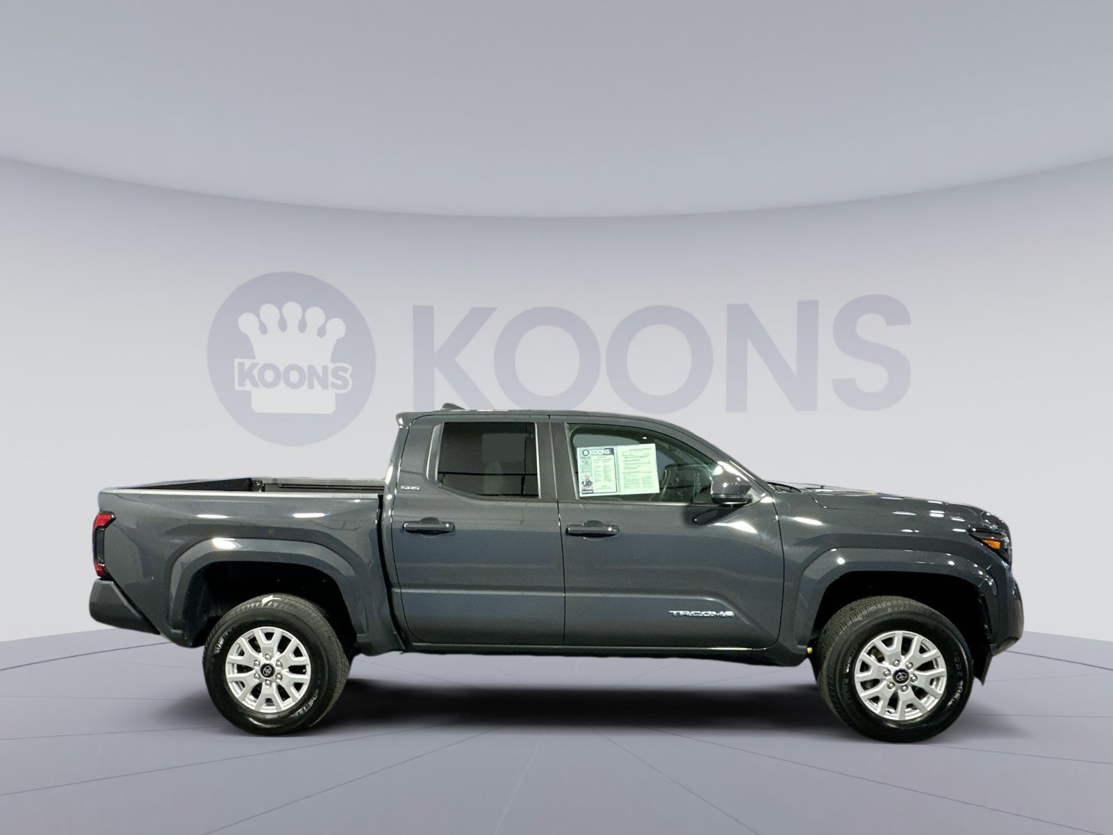 Used 2024 Toyota Tacoma SR5 image 8