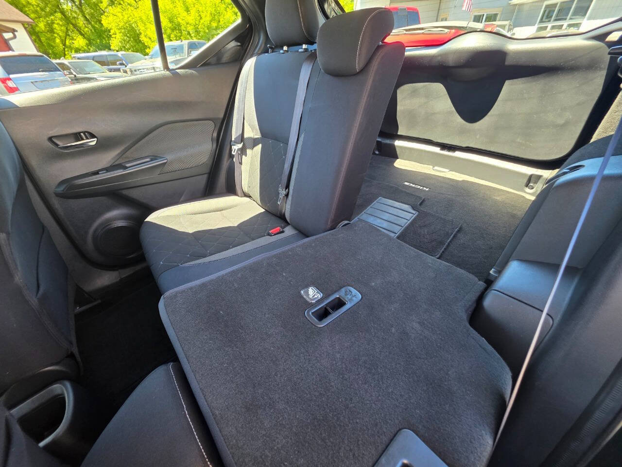 Used 2019 Nissan Kicks SV FWD image 21