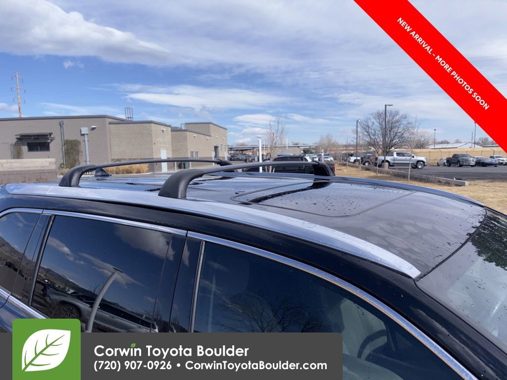 Used 2016 Toyota Highlander Limited w/ Driver Technology Package image 9