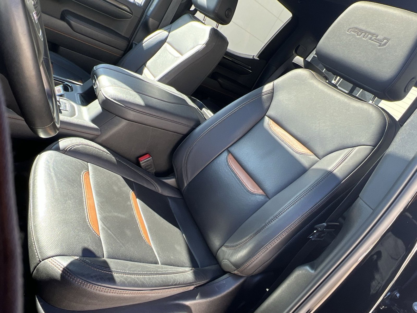 Used 2024 GMC Sierra 1500 AT4 w/ Technology Package image 13