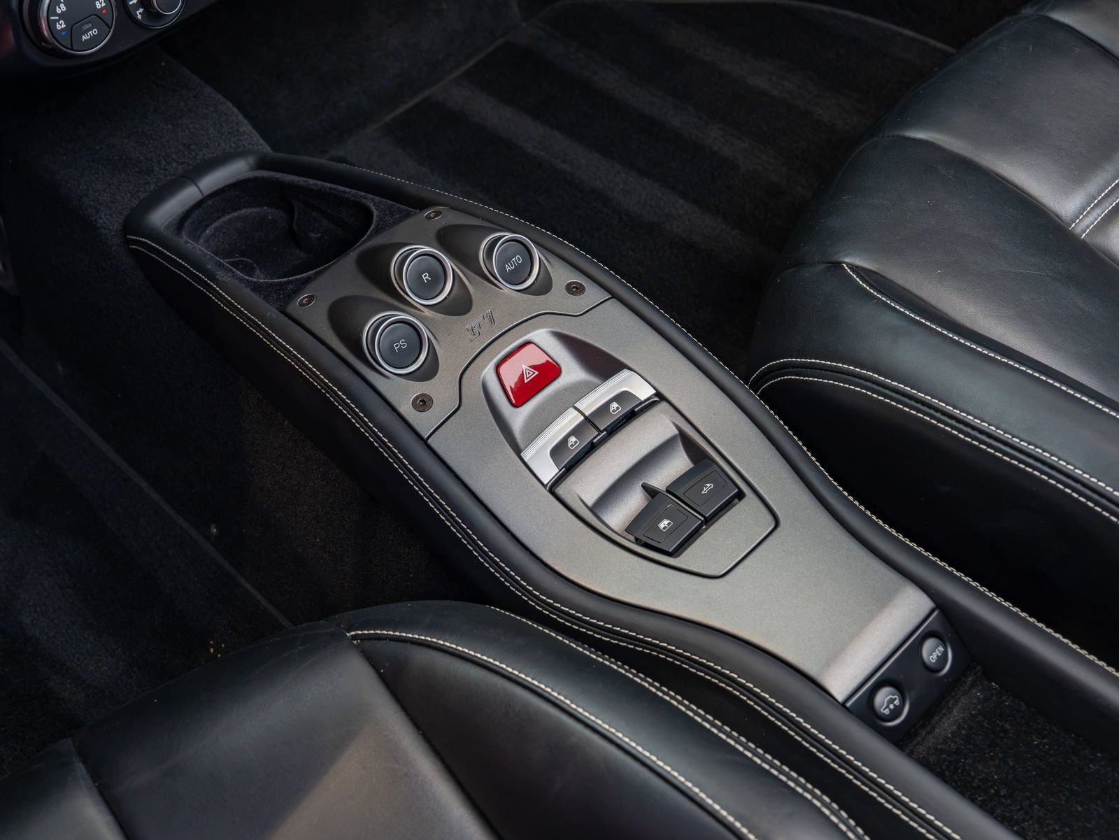 Certified 2015 Ferrari 458 Spider RWD image 15