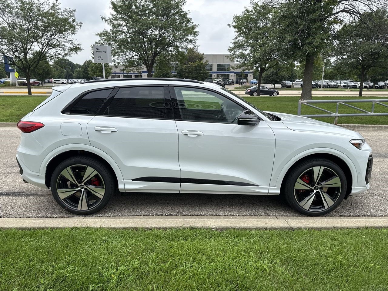 New 2026 Audi SQ5 Premium Plus AWD/4WD image 37