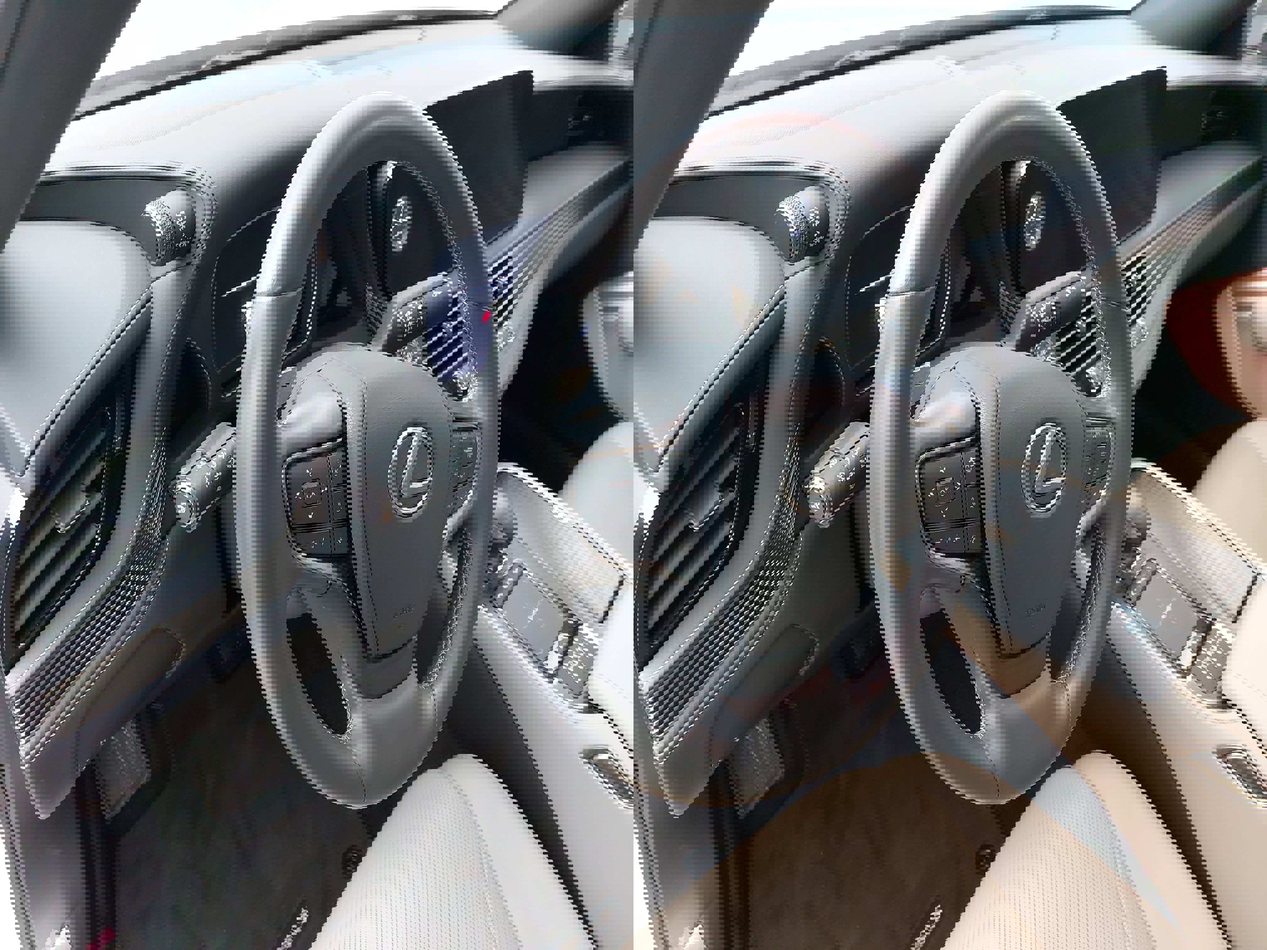 Used 2021 Lexus LS 500 w/ Accessory Package (Z2) image 4