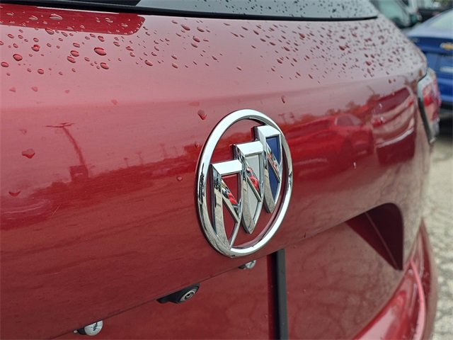 Used 2023 Buick Envision Essence image 29