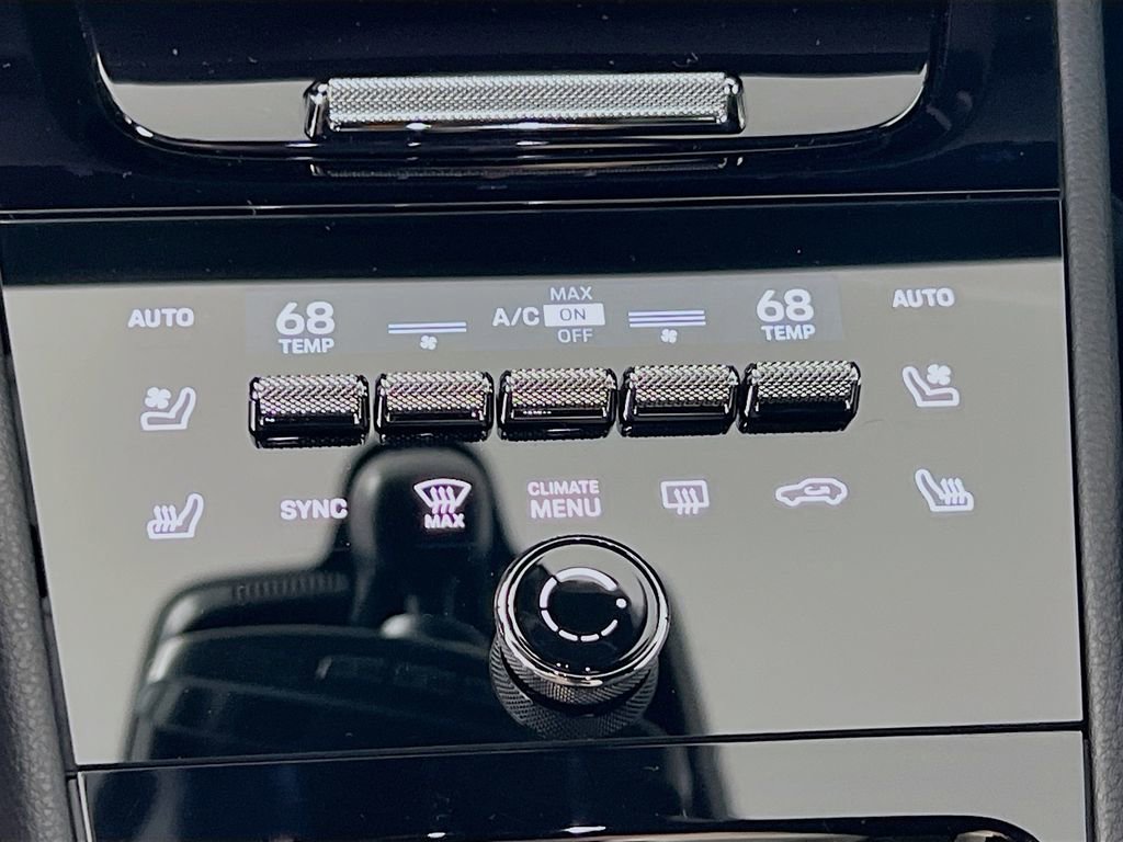 New 2026 Porsche Cayenne Coupe image 23