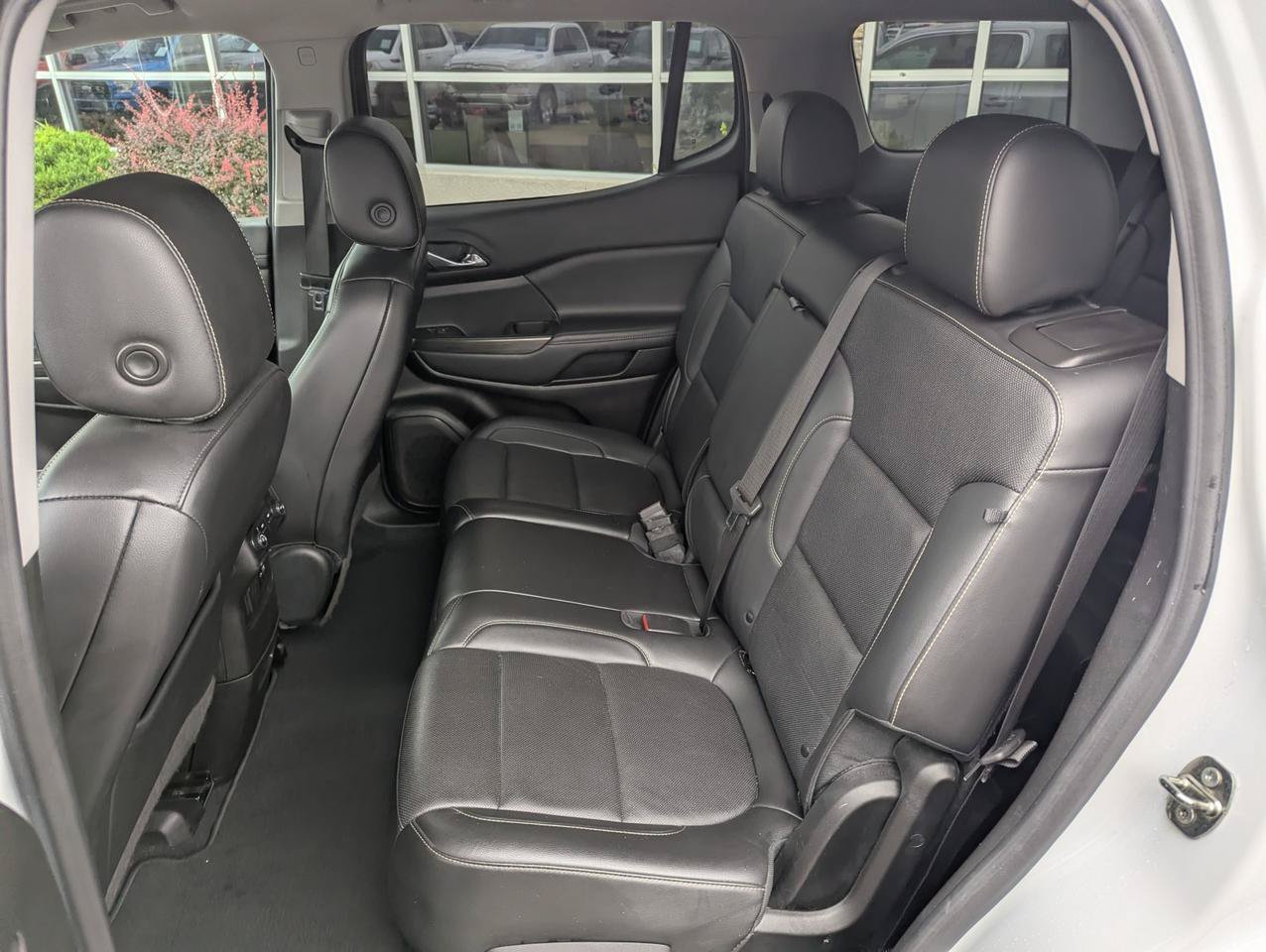 Used 2023 GMC Acadia SLT AWD/4WD image 23