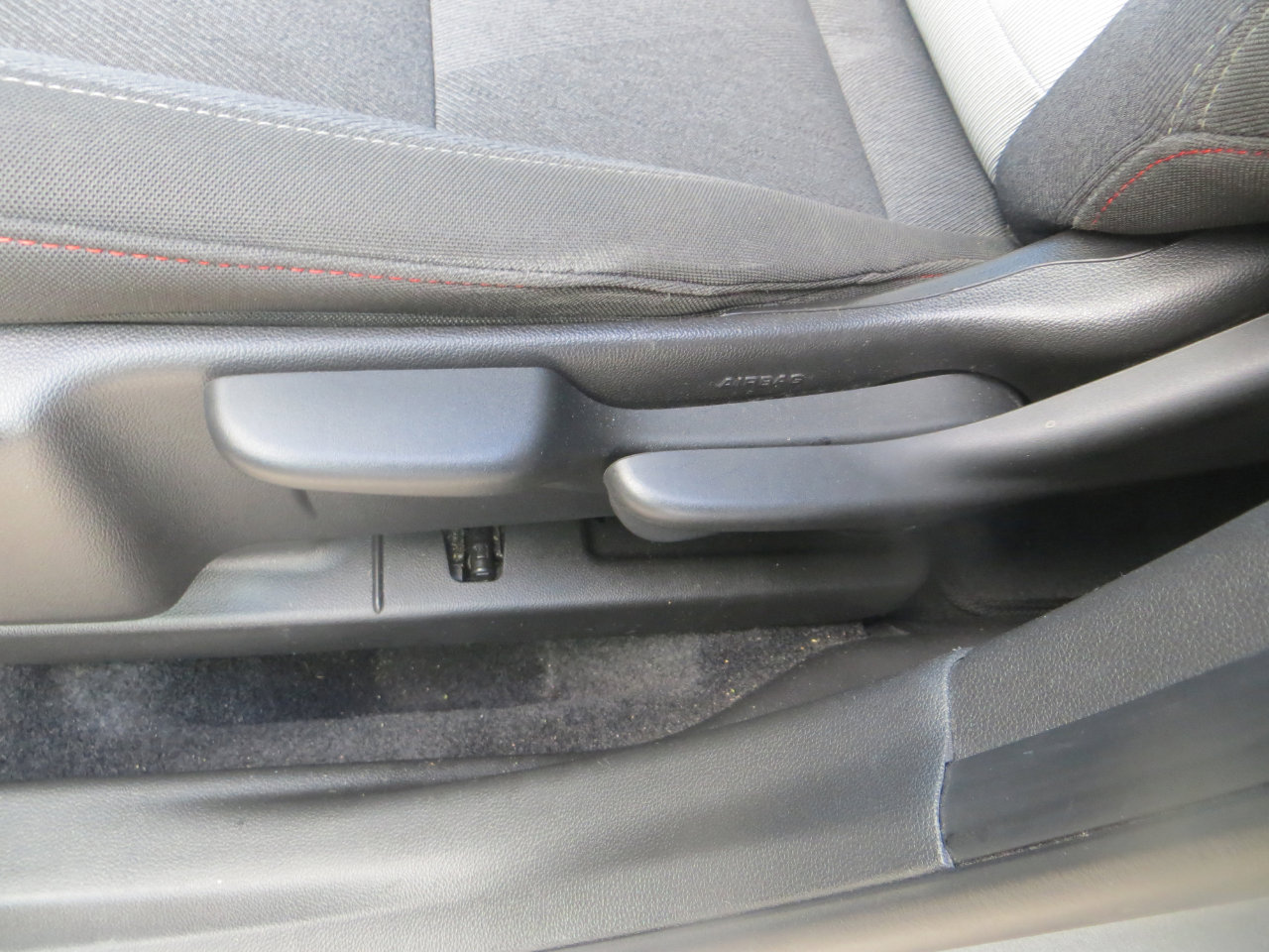 Used 2024 Chevrolet Trax RS w/ Driver Confidence Package image 18