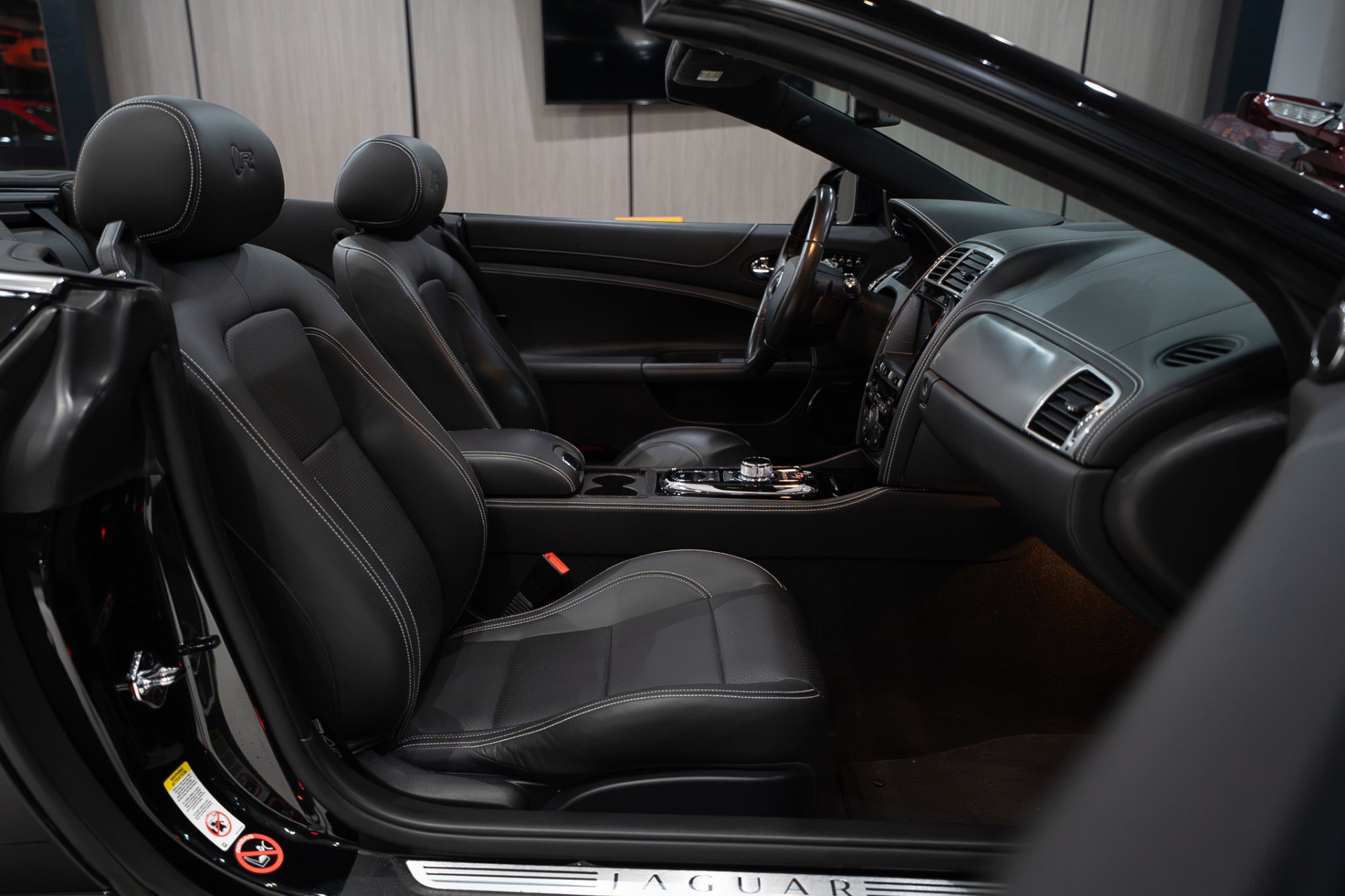 Used 2015 Jaguar XKR R RWD image 25
