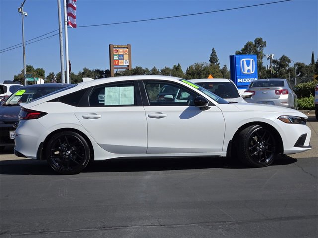 Used 2024 Honda Civic Sport image 3
