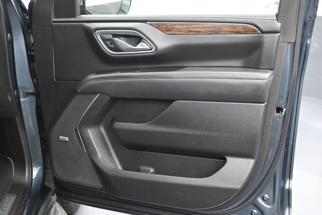 Used 2021 Chevrolet Tahoe Premier w/ Premium Package RWD image 11