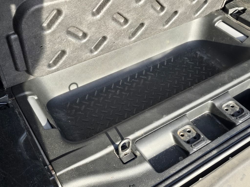 Used 2018 Jeep Wrangler Unlimited Sport S image 37