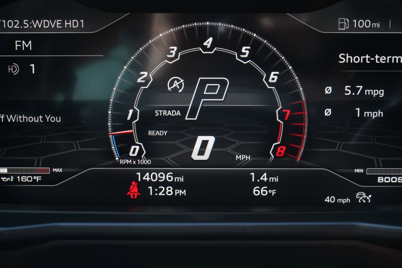 Used 2022 Lamborghini Urus AWD/4WD image 33