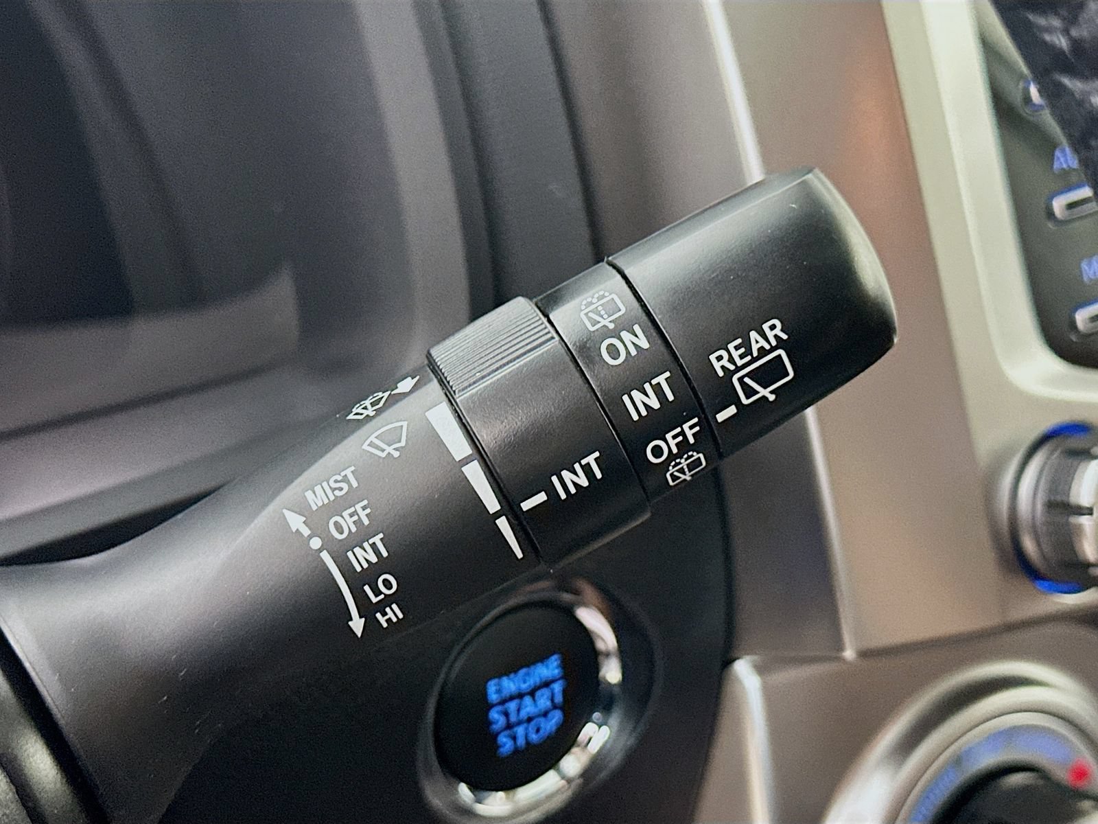 Used 2024 Toyota 4Runner Limited AWD/4WD image 21