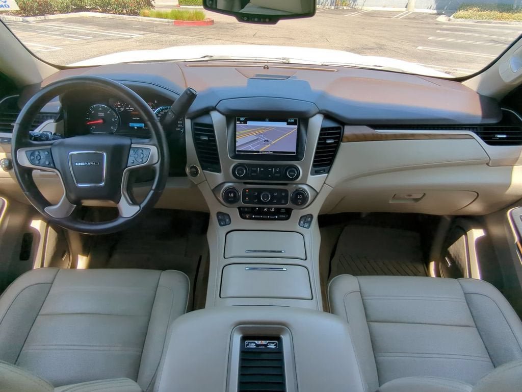 Used 2020 GMC Yukon Denali w/ Denali Ultimate Package RWD image 24