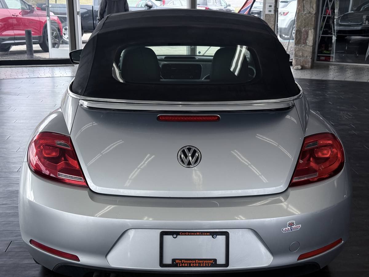 Used 2015 Volkswagen Beetle 1.8T FWD image 7