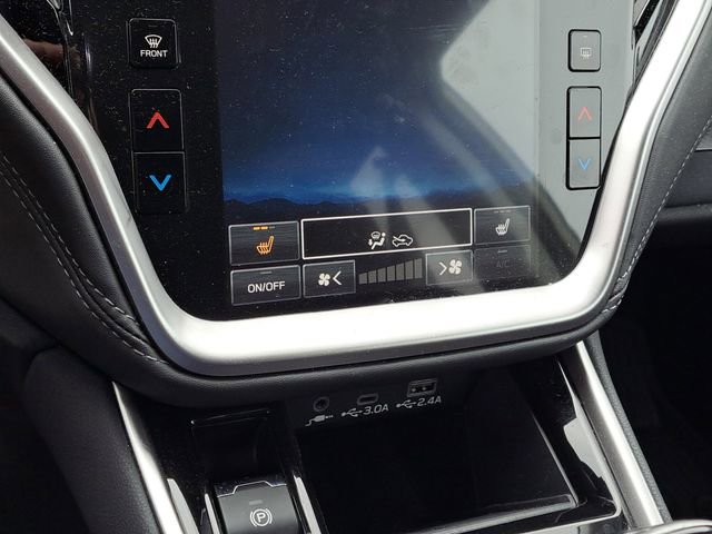 Used 2025 Subaru Outback Premium w/ Popular Package #1A image 14