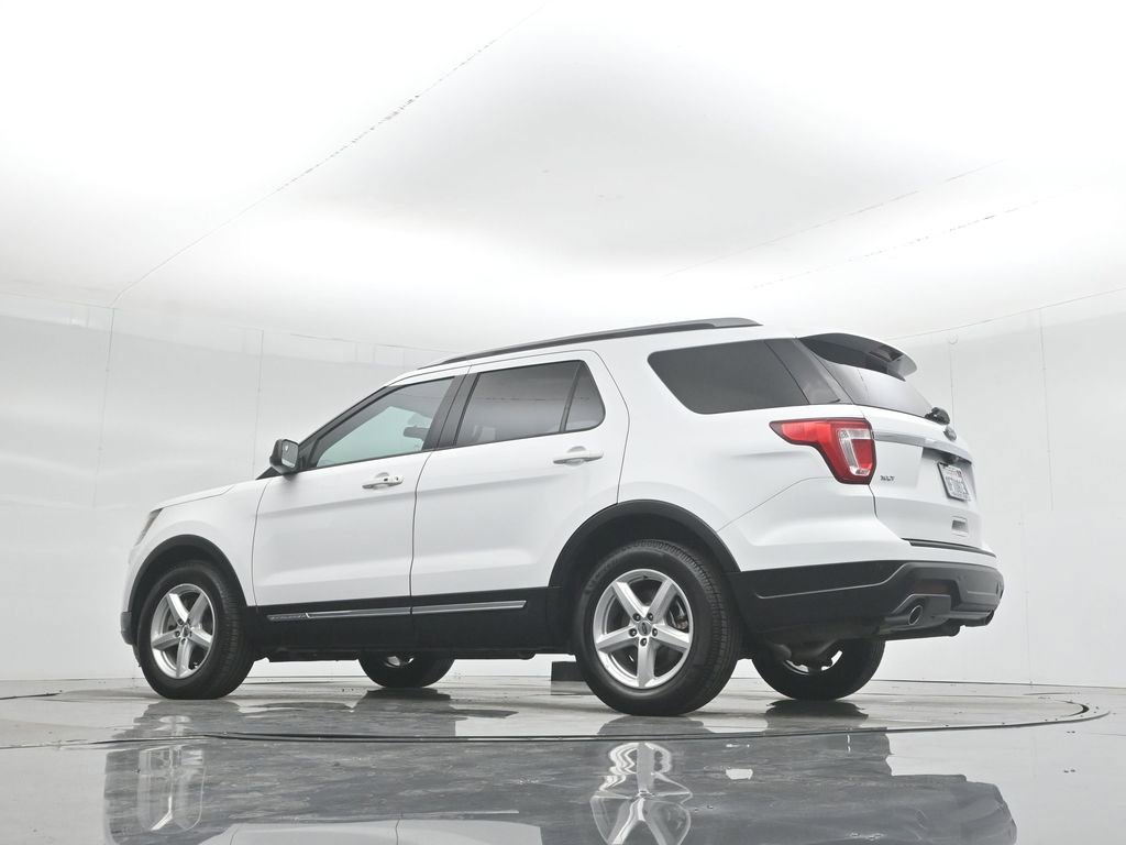 Used 2018 Ford Explorer XLT image 53