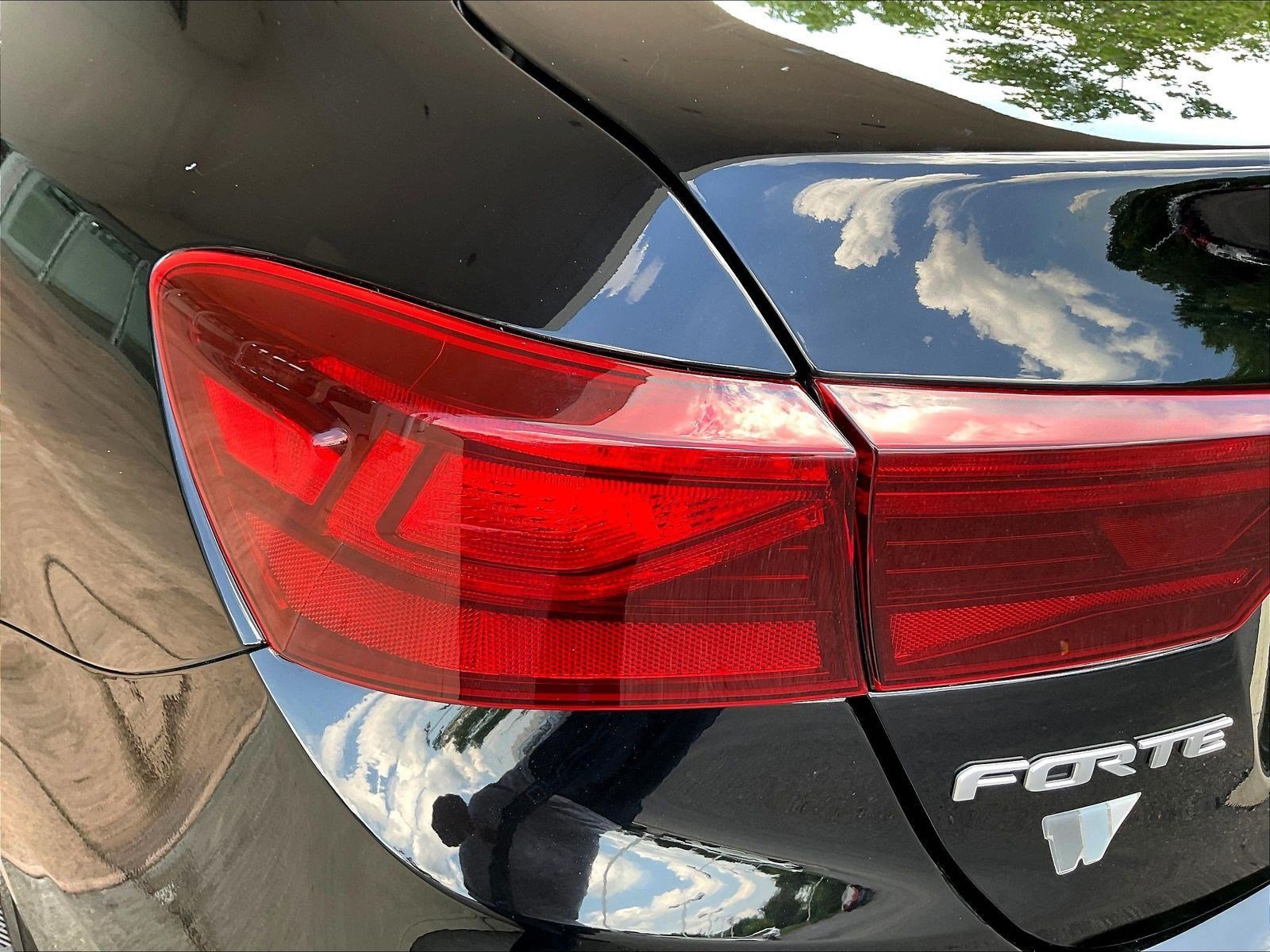 Used 2022 Kia Forte LXS FWD image 21