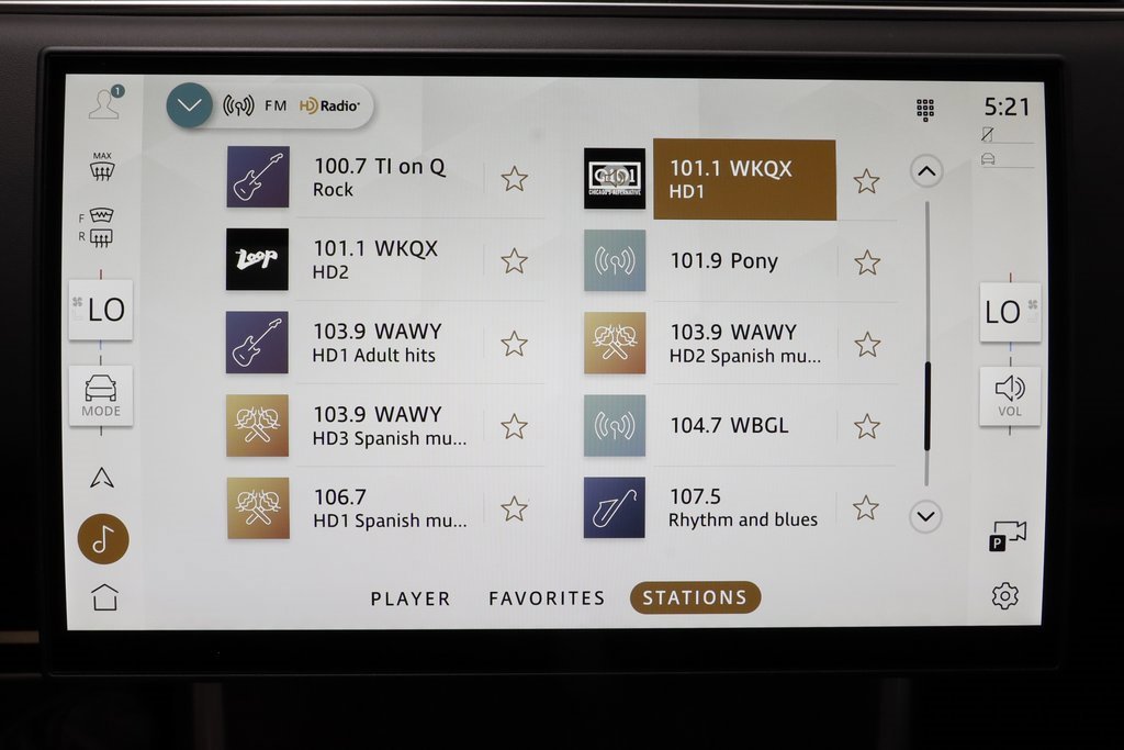 New 2025 Land Rover Range Rover SE image 9