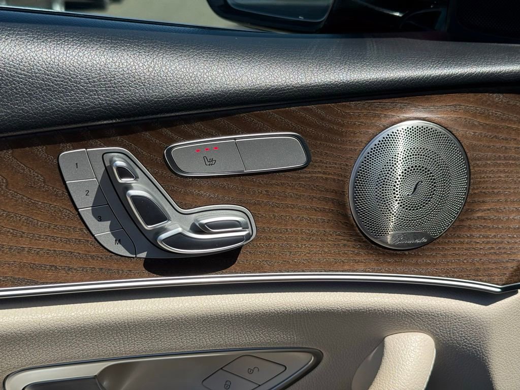 Used 2022 Mercedes-Benz E 350 Sedan image 4