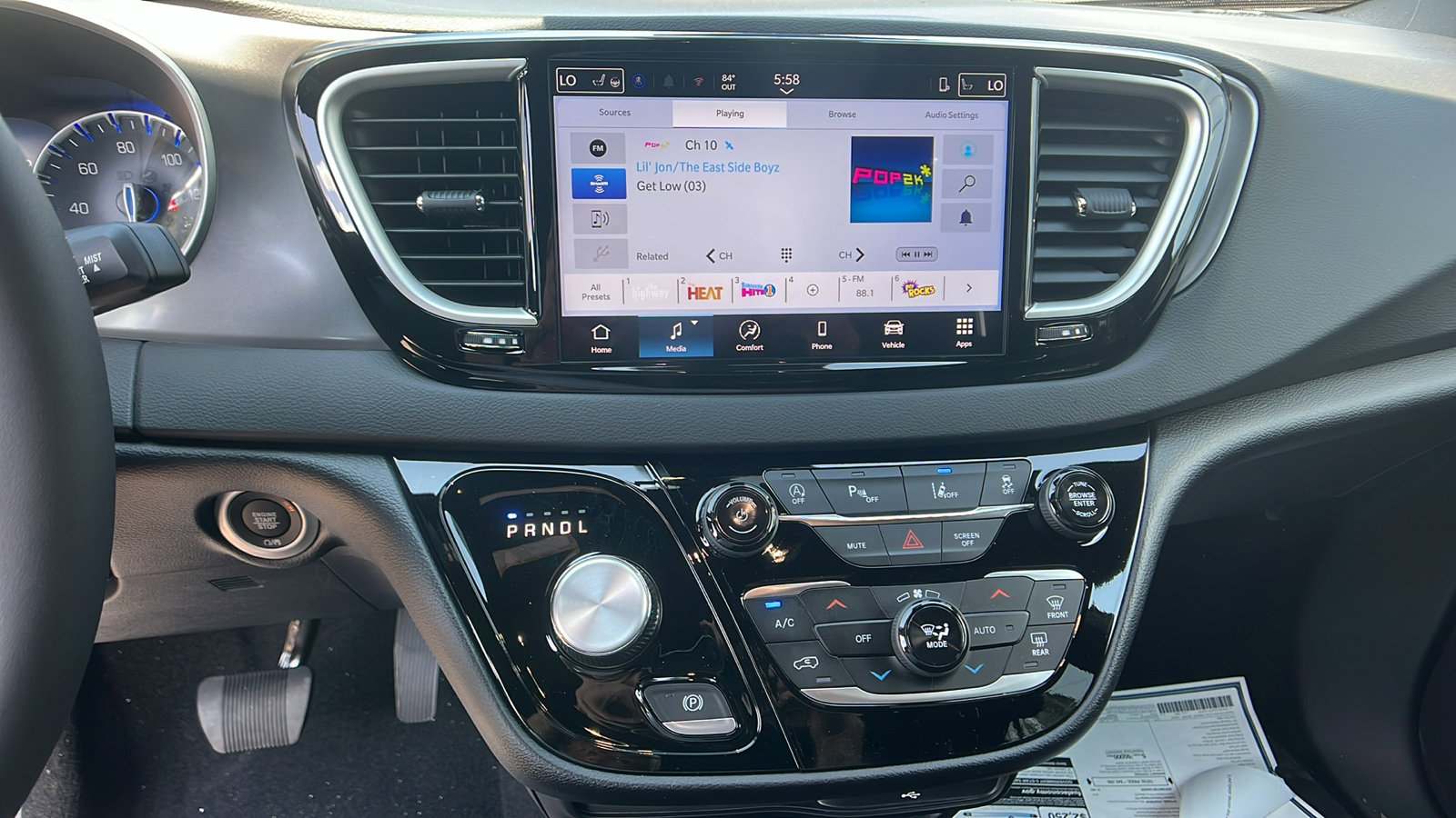 New 2026 Chrysler Voyager LX image 28