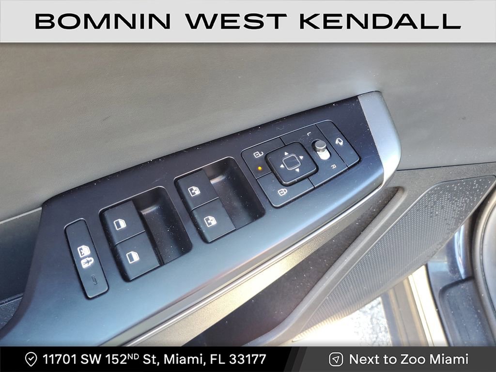 Used 2025 Kia EV6 Light image 21