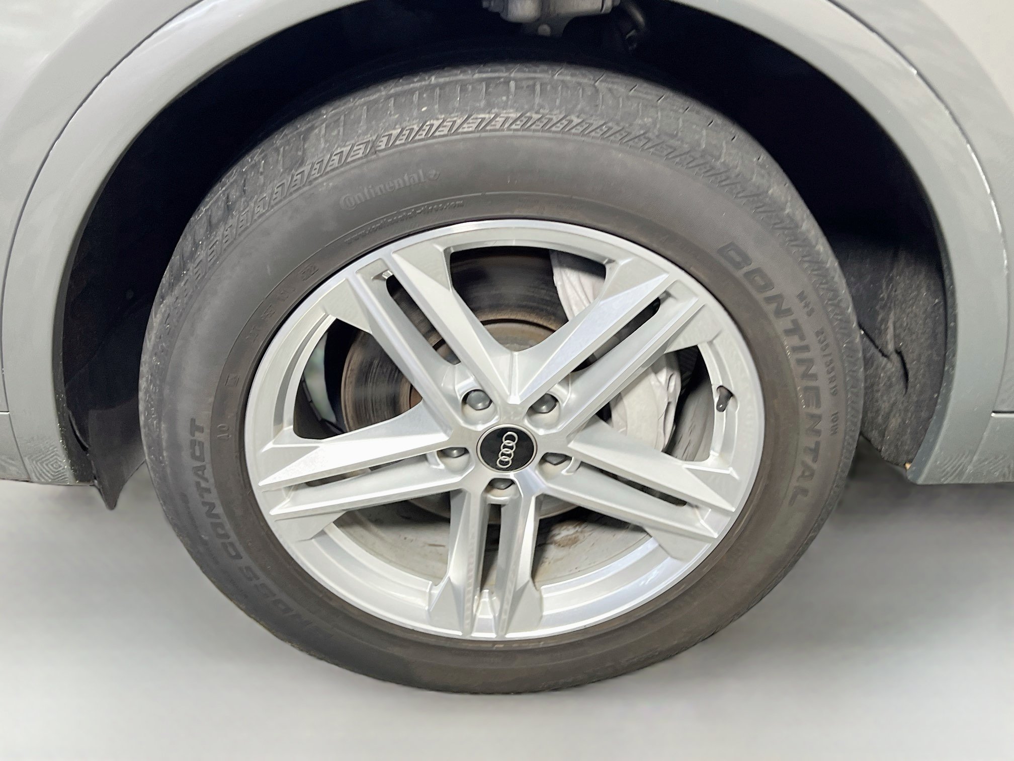 Used 2023 Audi Q5 e Premium Plus w/ Premium Plus Package AWD/4WD image 14