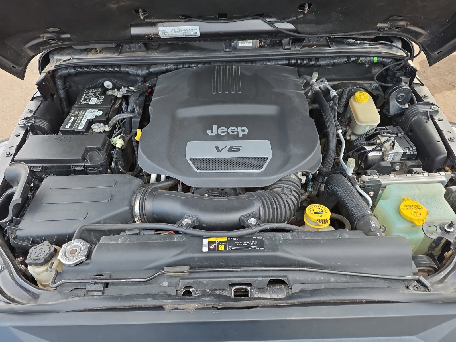 Used 2017 Jeep Wrangler Sahara w/ Connectivity Group image 28