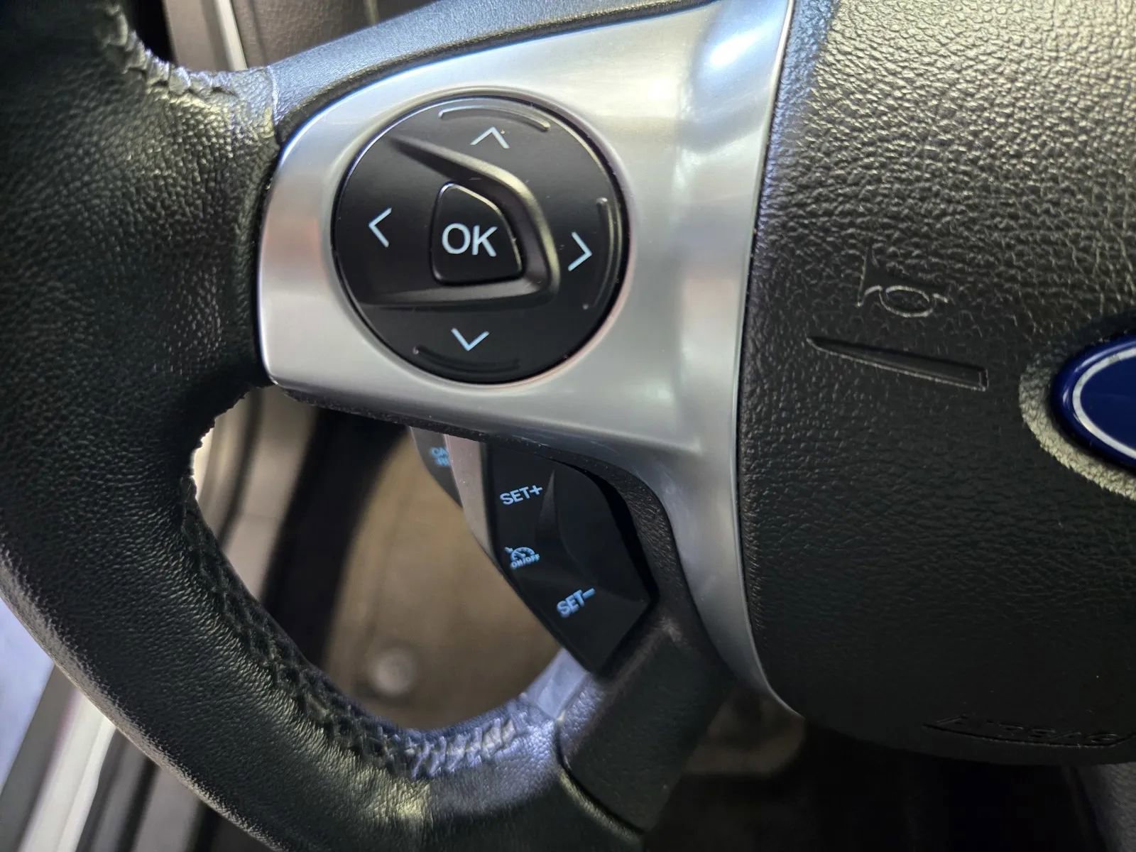 Used 2012 Ford Focus Titanium FWD image 15