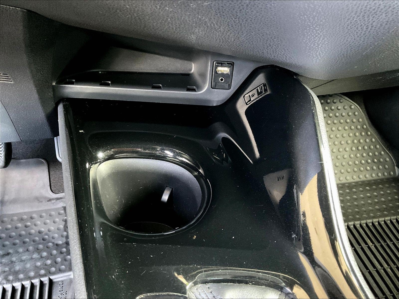 Used 2019 Toyota C-HR Limited FWD image 14