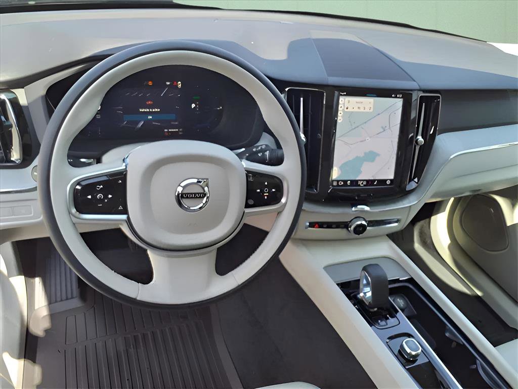 Used 2025 Volvo XC60 T8 Plus w/ Protection Package Premier image 24
