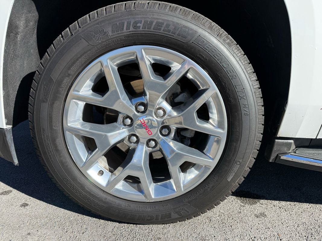 Used 2016 GMC Yukon SLT w/ Open Road Package image 11