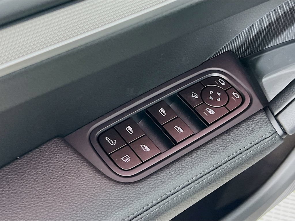 New 2026 Porsche Cayenne S AWD/4WD image 20
